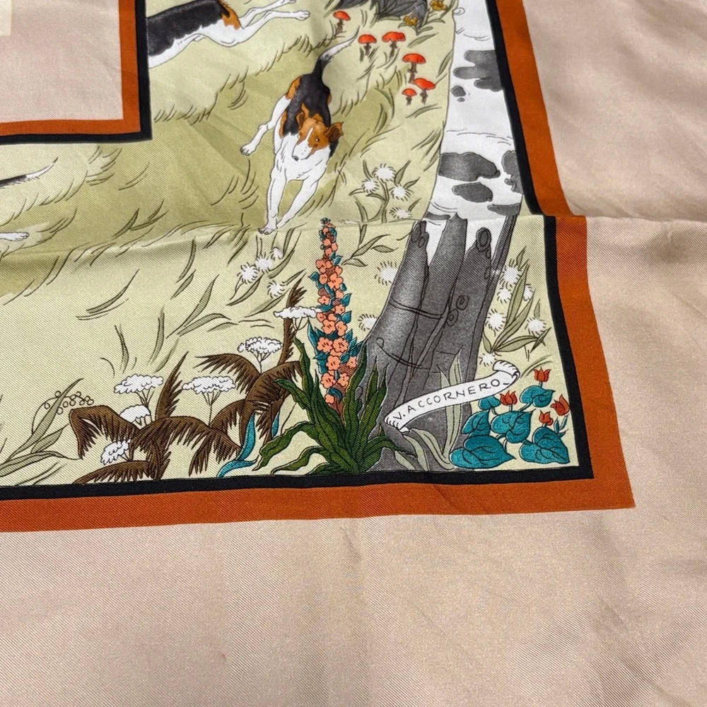 Vintage Gucci scarf featuring fox hunting motif V Accornero